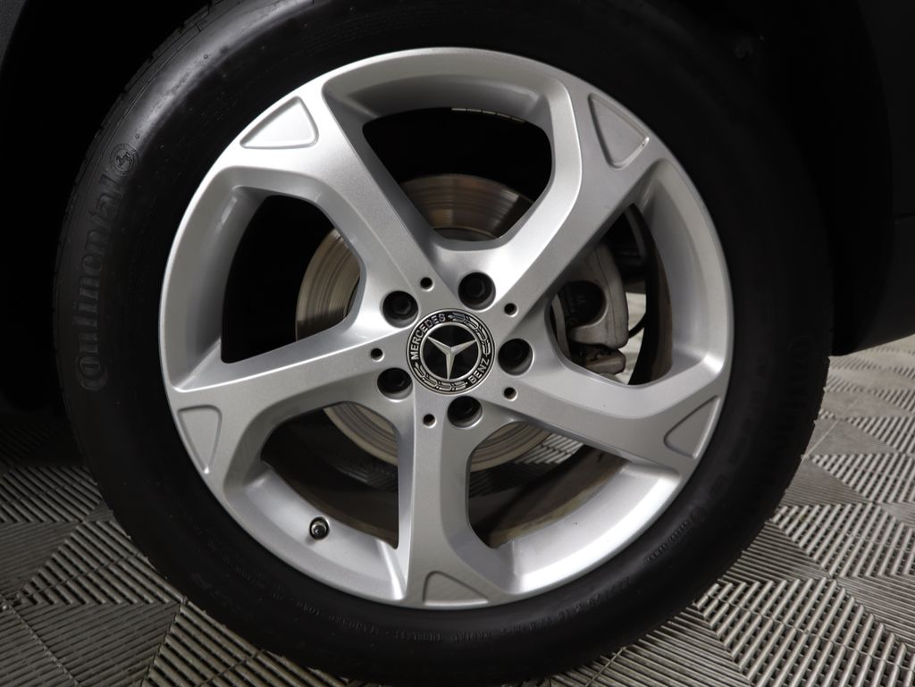 Thumbnail: 2019 Mercedes-Benz GLA - 30