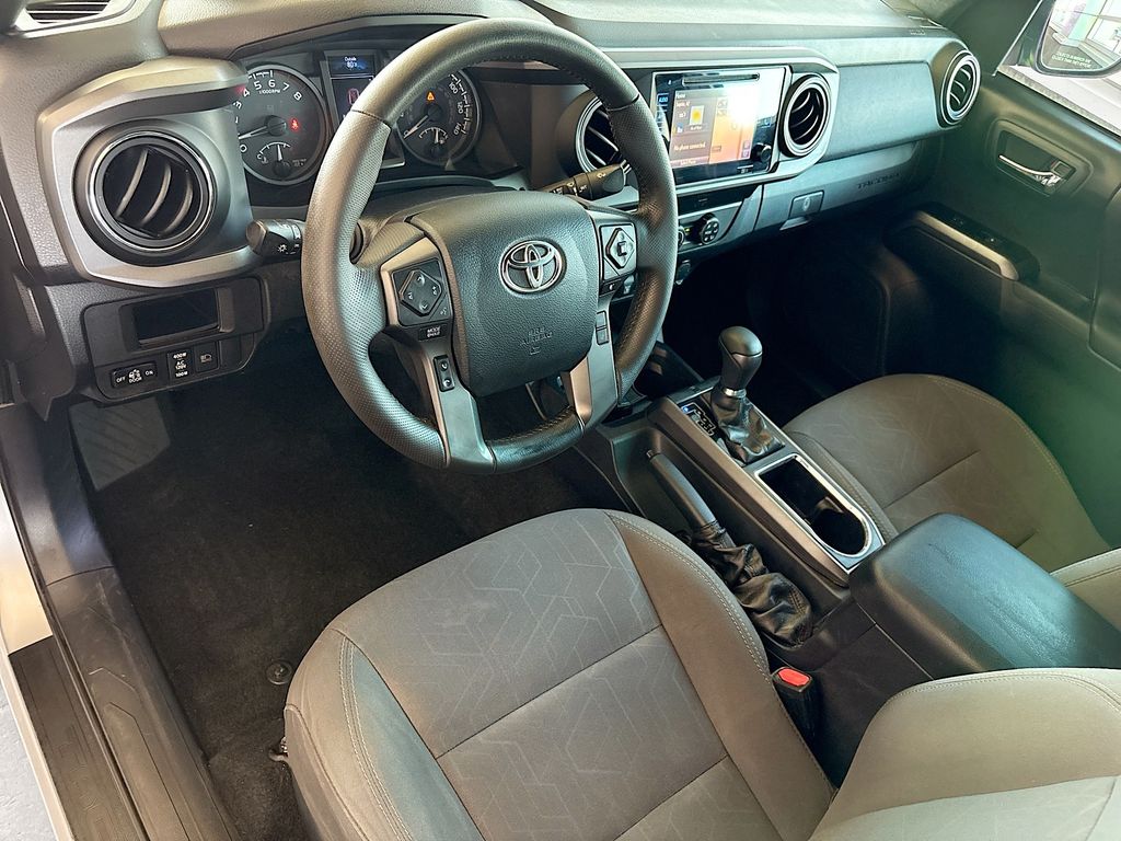 Thumbnail: 2019 Toyota Tacoma - 9