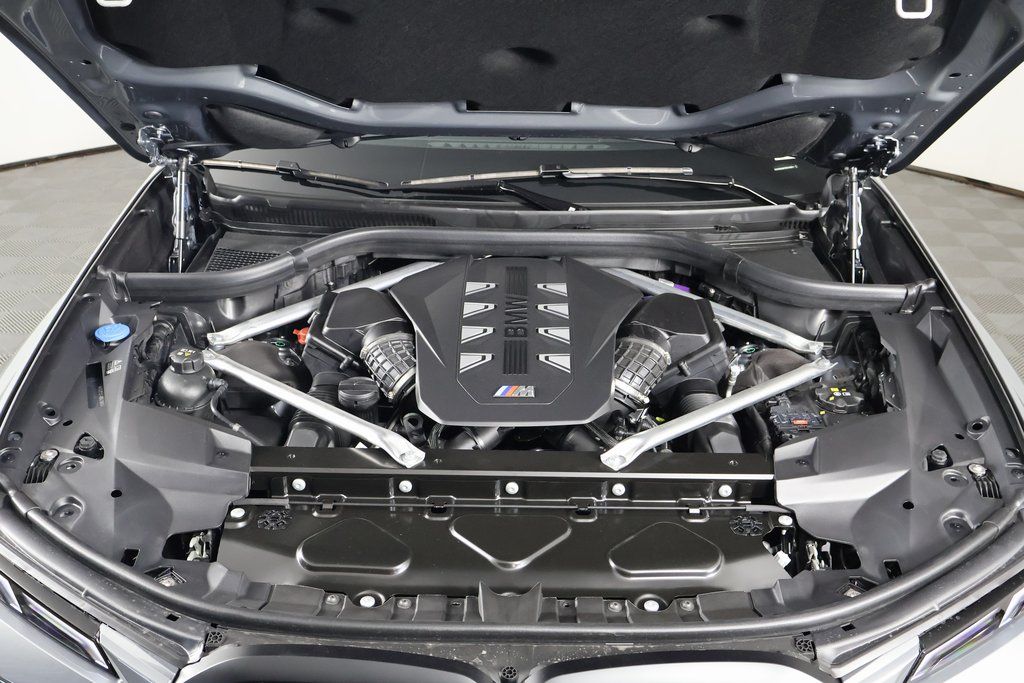 Thumbnail: 2026 BMW X7 - 10