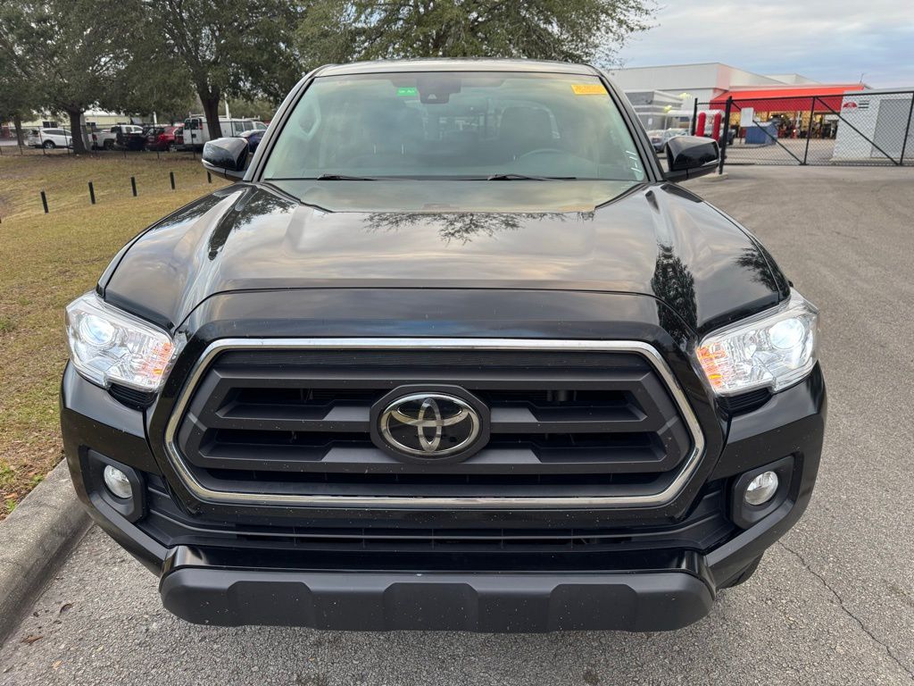 2022 Toyota Tacoma SR5 8