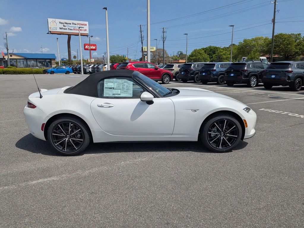 2026 Mazda MX-5 Miata Grand Touring