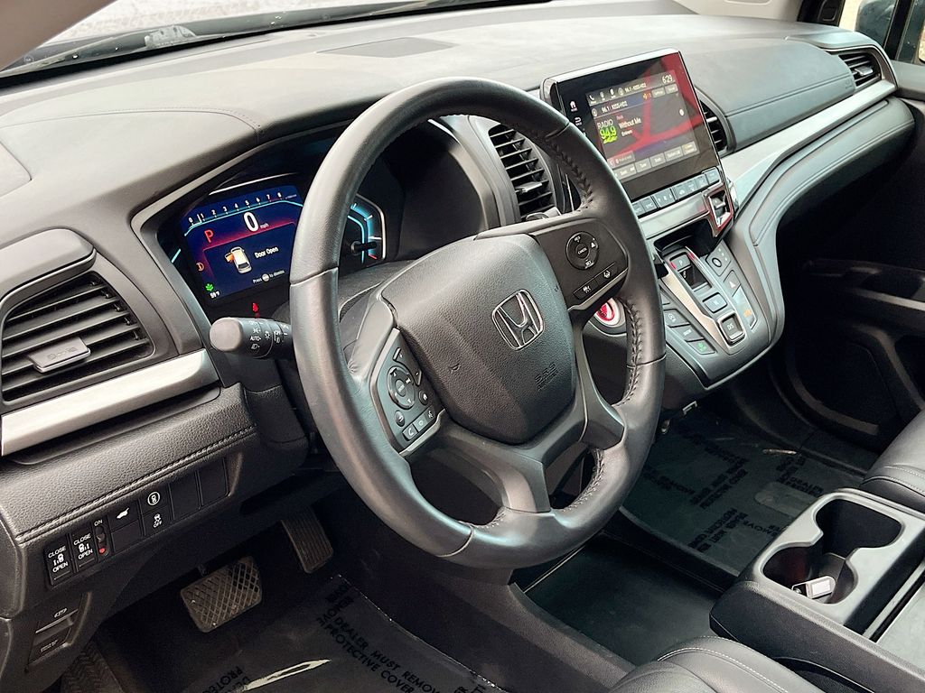 Used 2024 Black Honda EX-L image 11