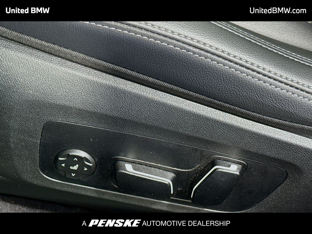 Thumbnail: 2025 BMW 4 Series - 4