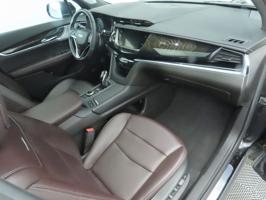 Thumbnail: 2020 Cadillac XT6 - 18