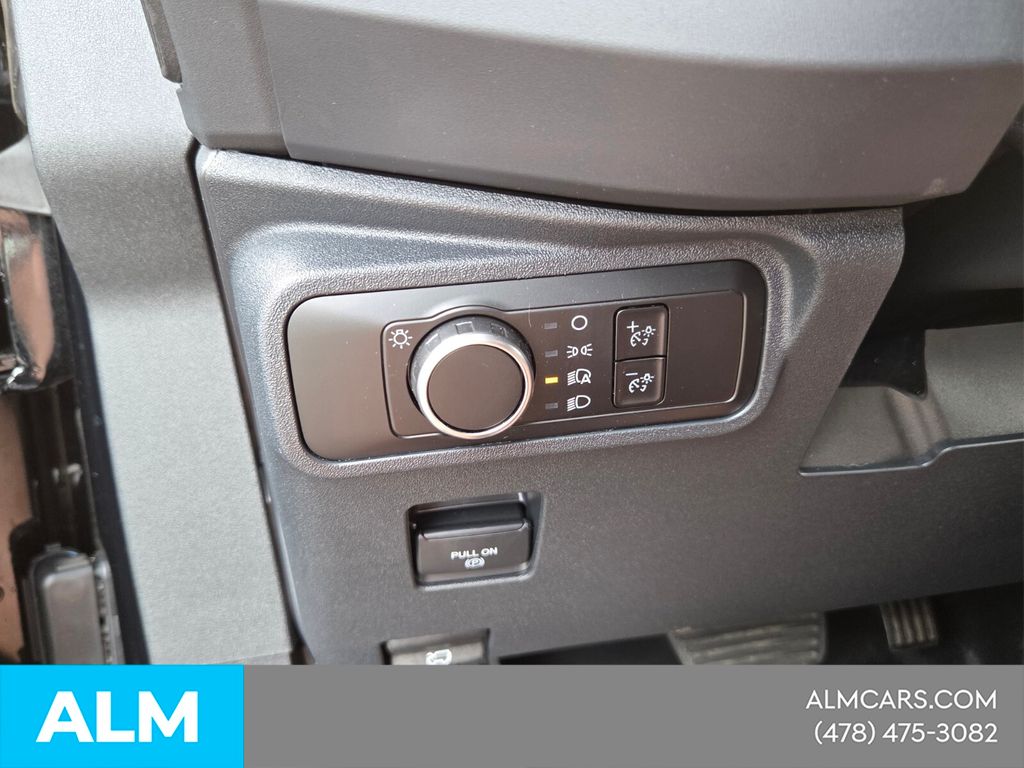 Used 2025 Black Ford Badlands image 27