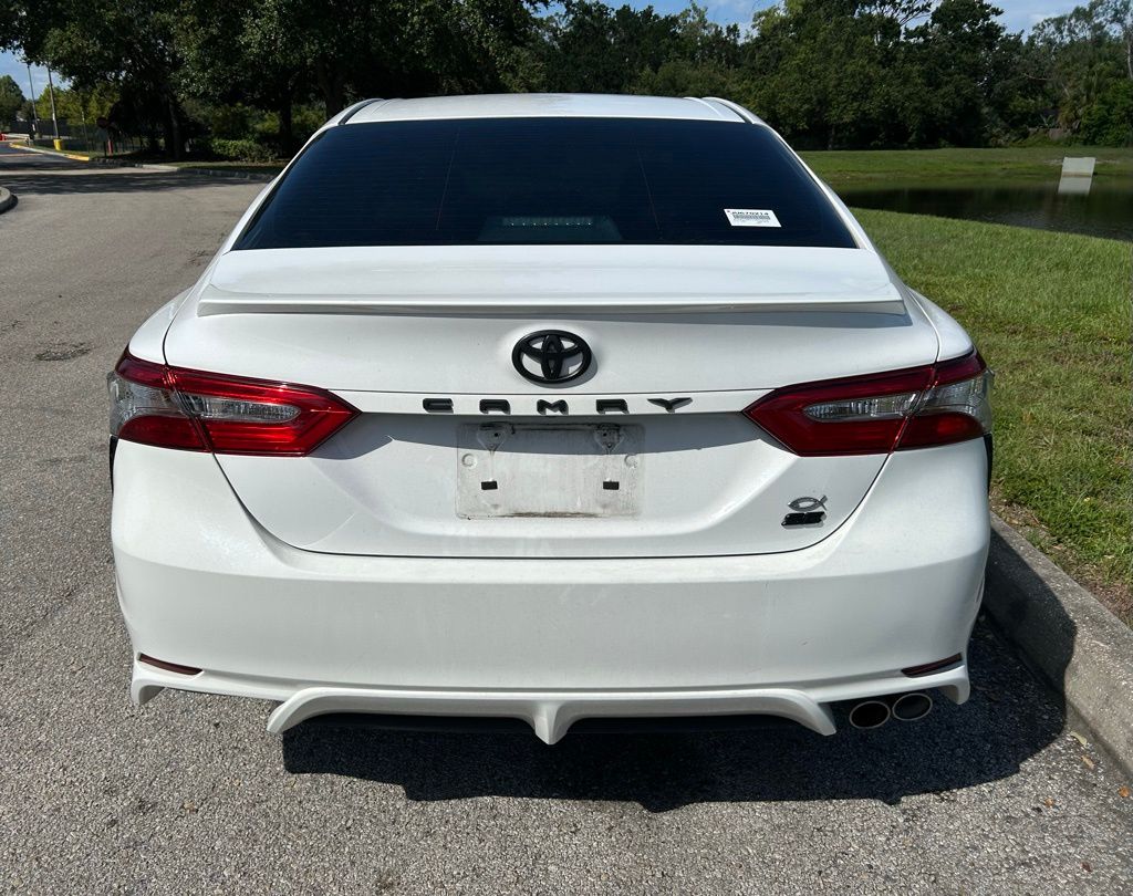 Thumbnail: 2018 Toyota Camry - 4
