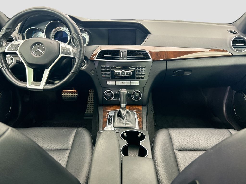 Thumbnail: 2013 Mercedes-Benz C-Class - 13