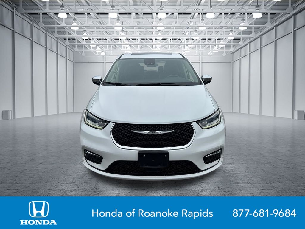 Used 2023 Chrysler Pacifica Hybrid Van