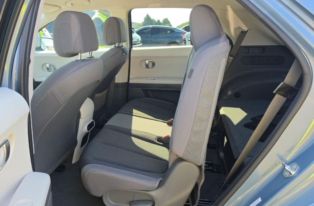 Used 2024 Blue Hyundai SE image 6