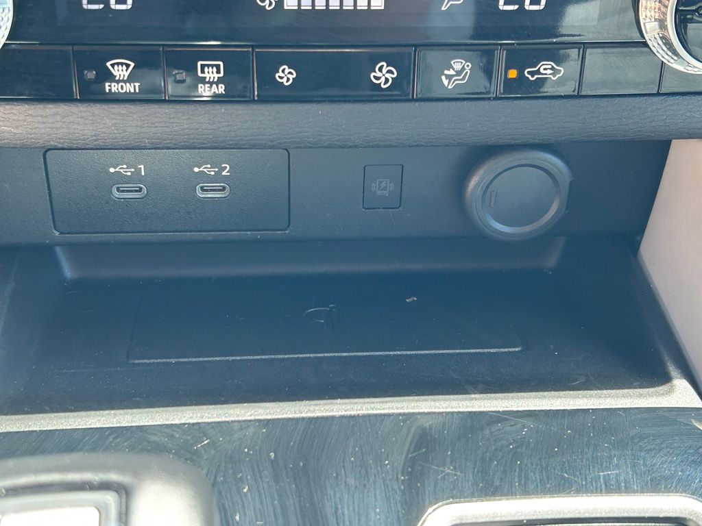 Used 2025 Mitsubishi Outlander SUV