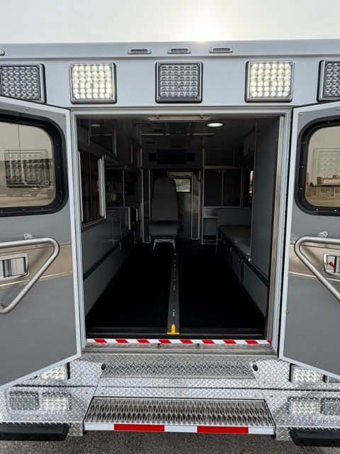 New 2026 White Ford Base image 6