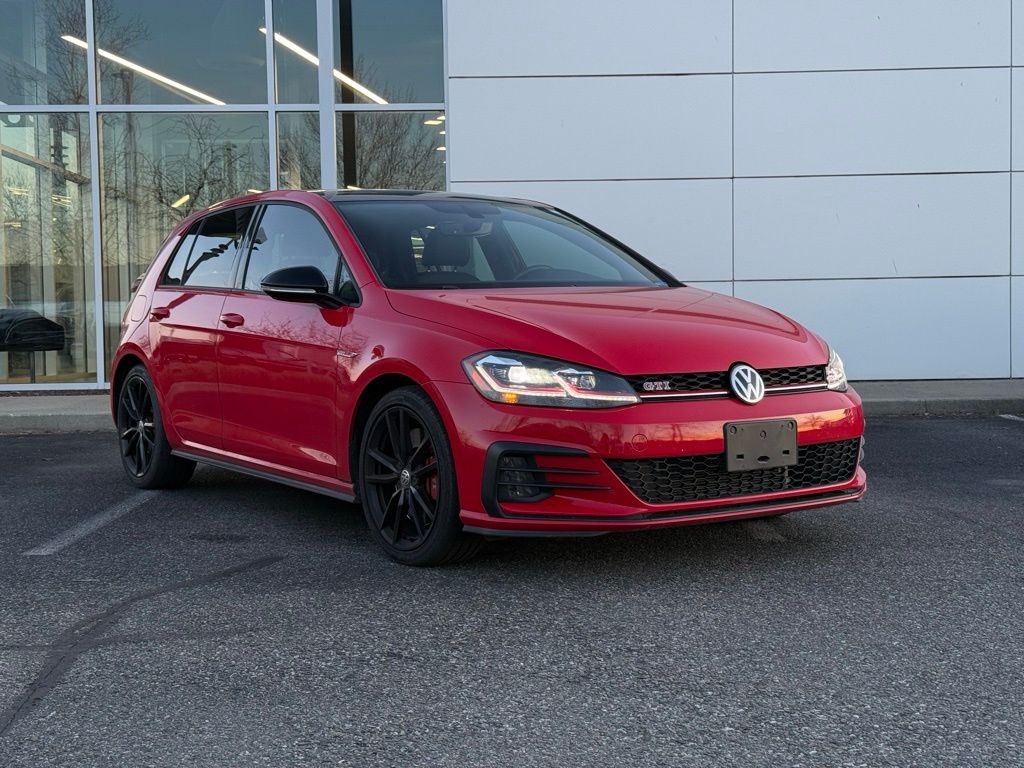 2021 Volkswagen Golf GTI 2.0T SE FWD