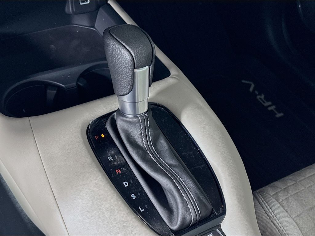 2025 Honda HR-V LX