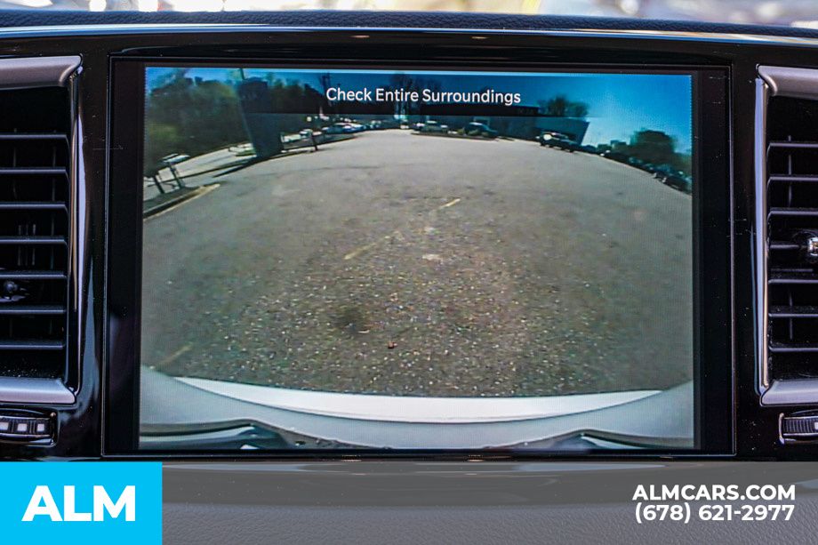 Used 2024 Silver Chrysler Touring L image 43