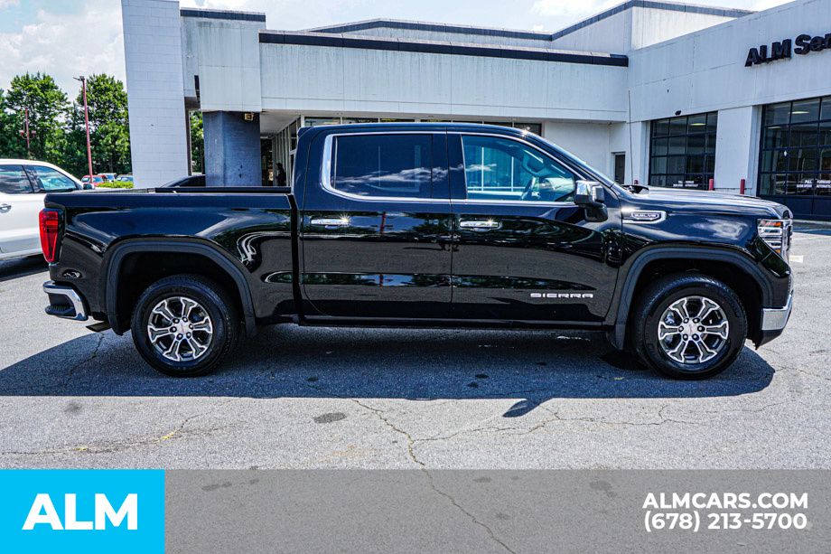 Used 2025 Black GMC SLT image 9