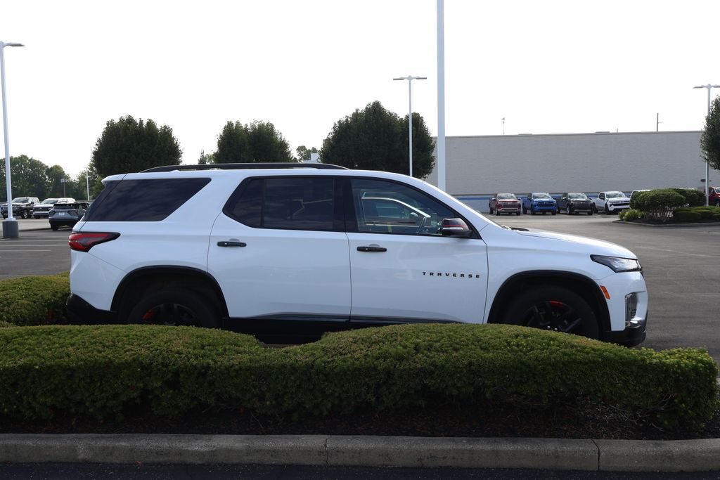 Thumbnail: 2023 Chevrolet Traverse - 7