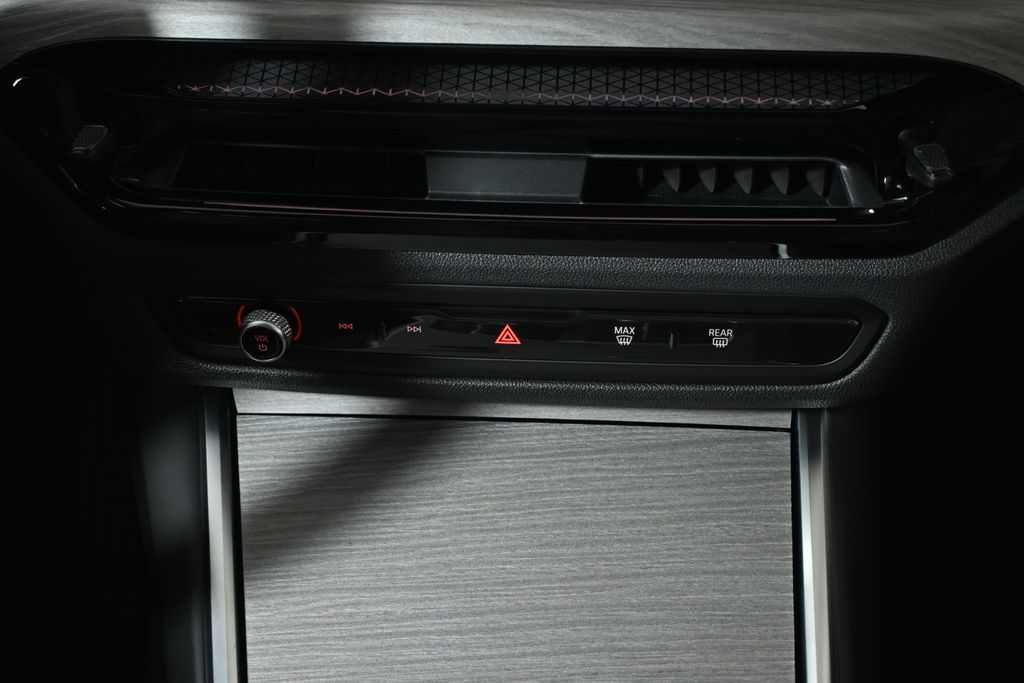 Thumbnail: 2026 BMW 4 Series - 24