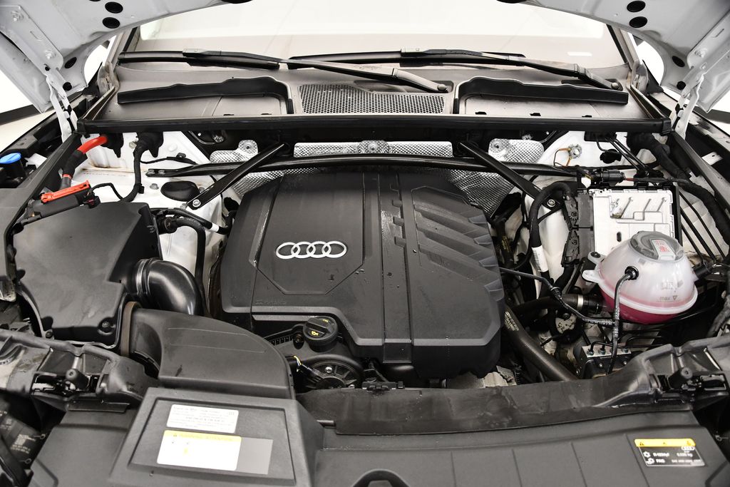 2022 Audi Q5 e Premium 11