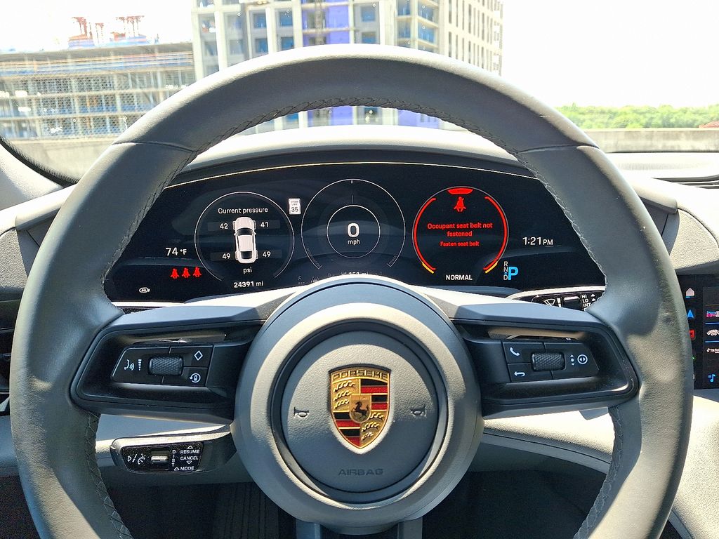 2021 Porsche Taycan  23