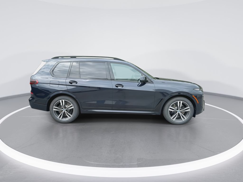 Thumbnail: 2027 BMW X7 - 9