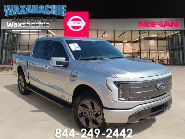 2022 Ford F-150 Lightning Lariat SuperCrew AWD