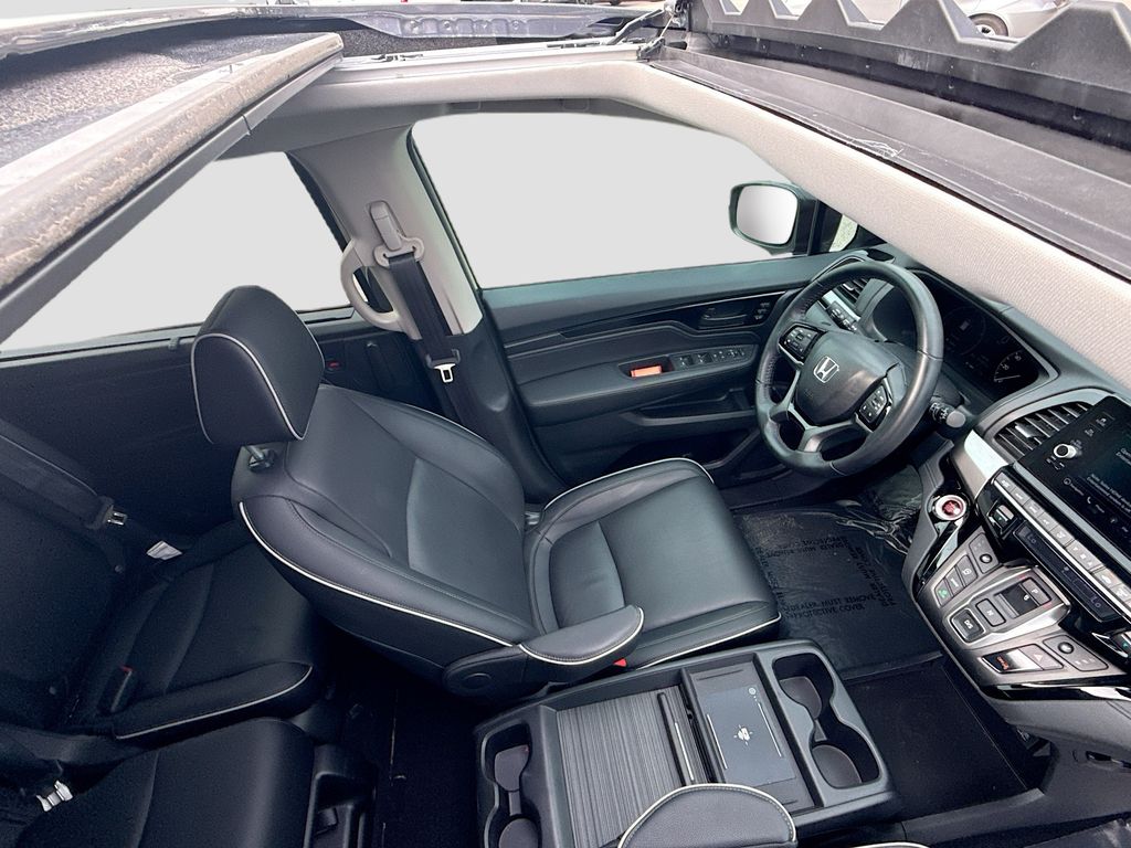 2025 Honda Odyssey Touring Gray at Shottenkirk Kia Fort Bend
