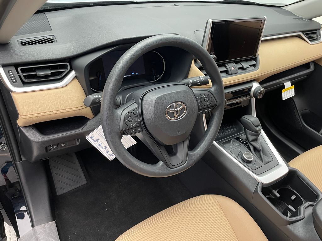 Thumbnail: 2025 Toyota RAV4 - 11