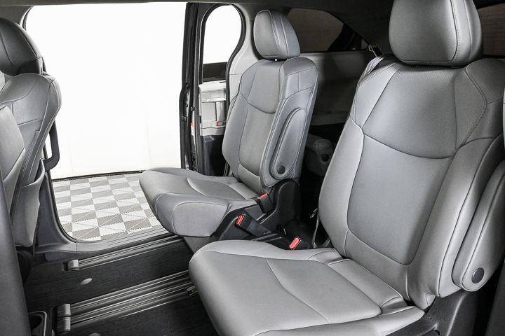 2022 Toyota Sienna XLE 20