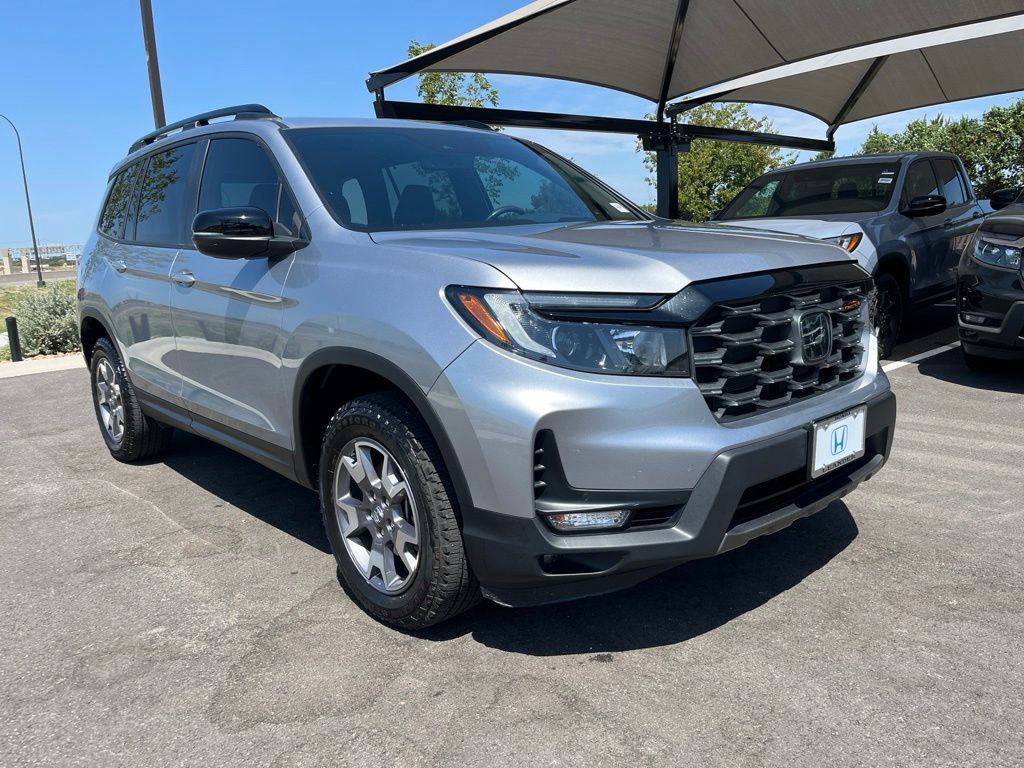 Thumbnail: 2023 Honda Passport - 3