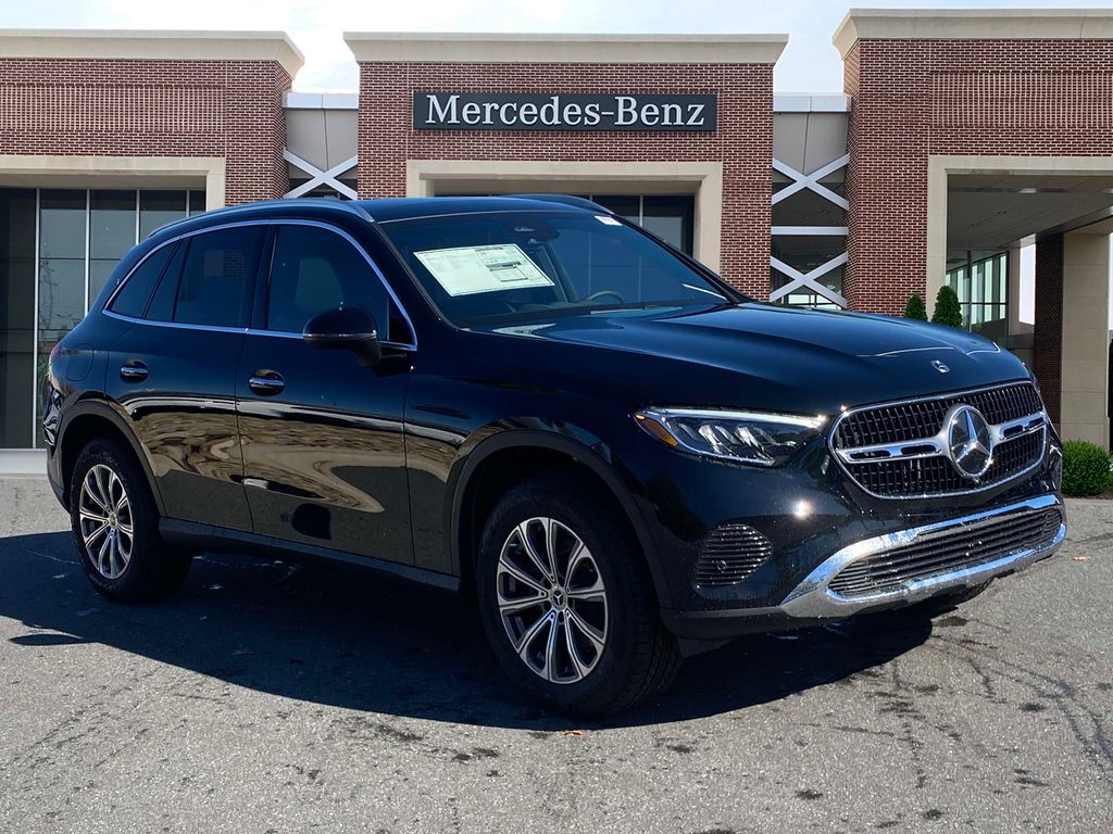 Thumbnail: 2025 Mercedes-Benz GLC - 3