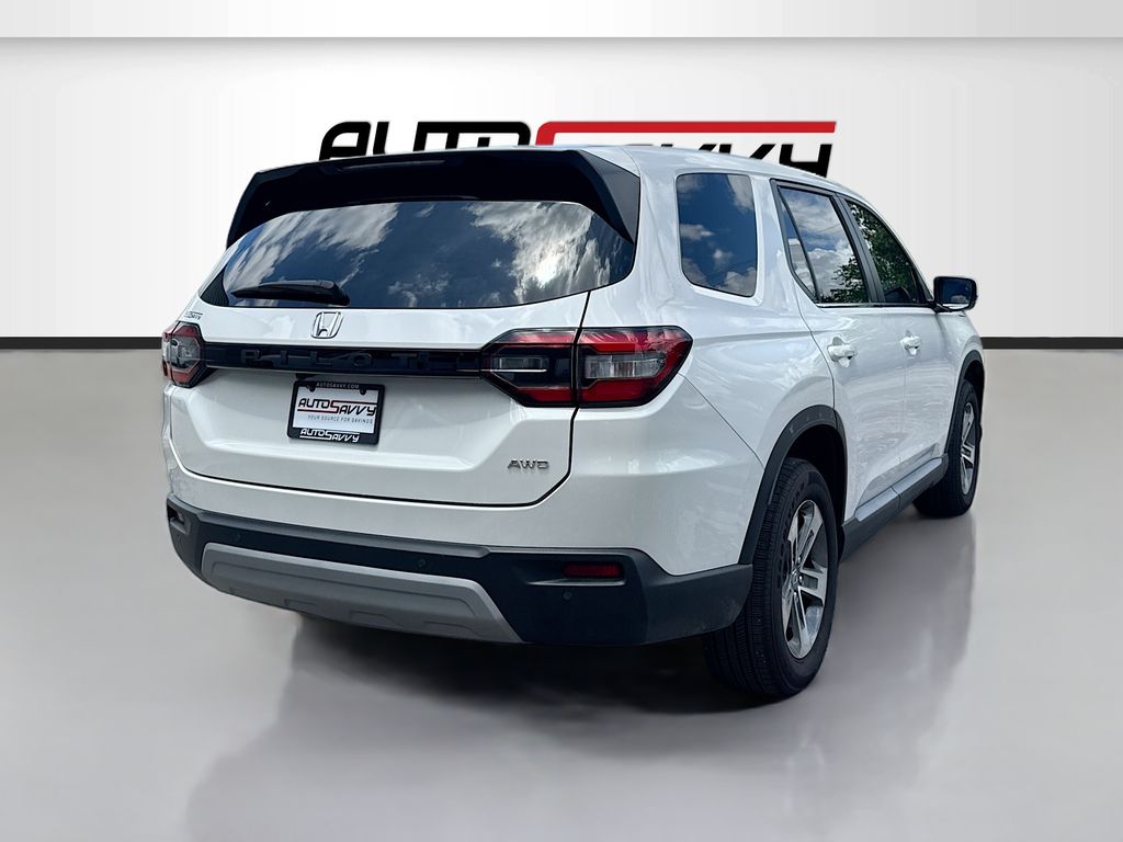 Used 2025 White Honda EX-L image 7