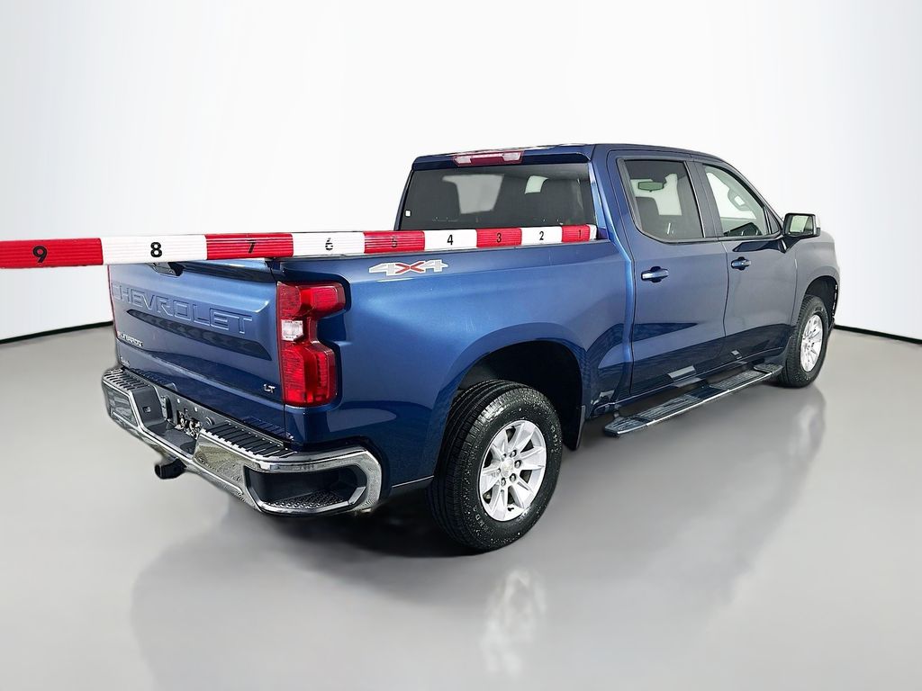 Used 2021 Blue Chevrolet LT image 7