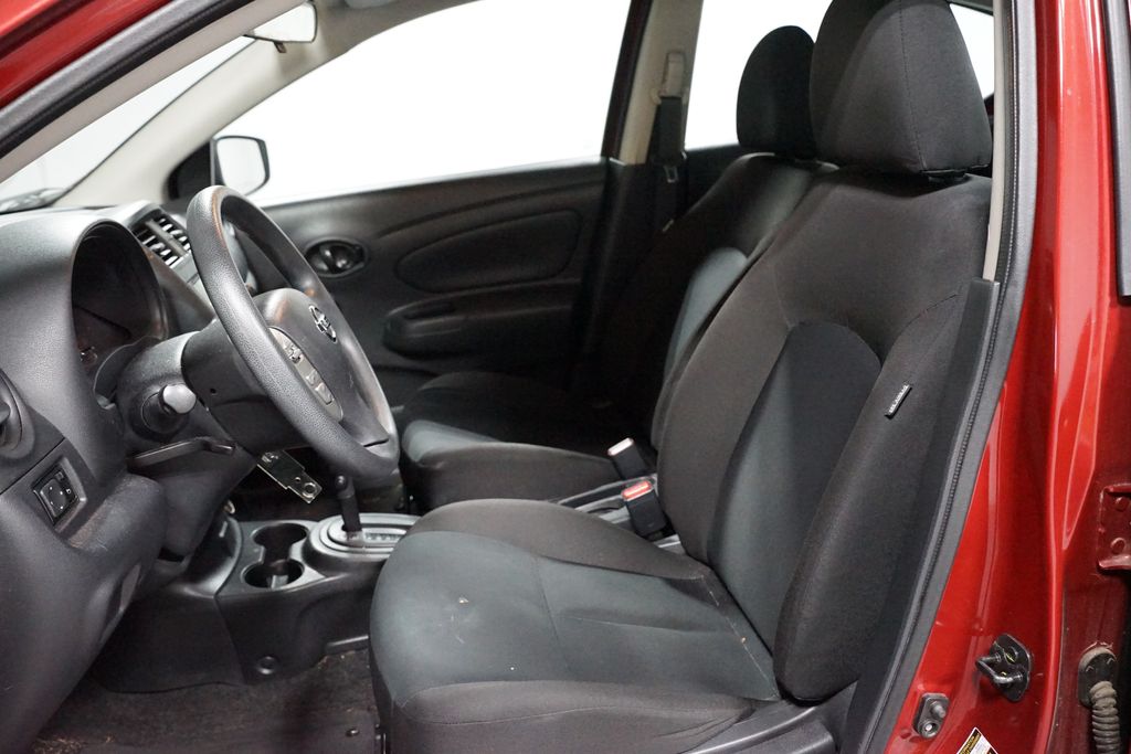 Thumbnail: 2018 Nissan Versa - 6