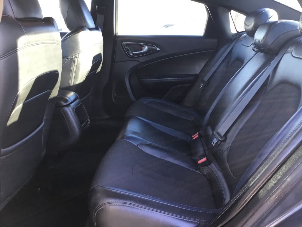 Thumbnail: 2015 Chrysler 200 - 16