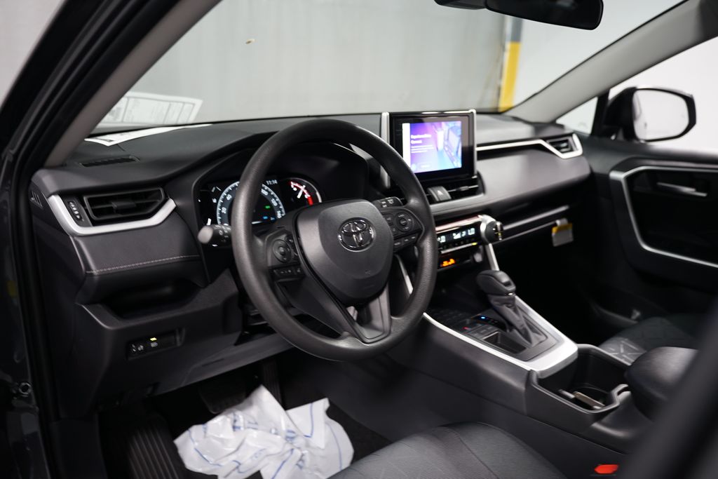 Thumbnail: 2025 Toyota RAV4 - 11