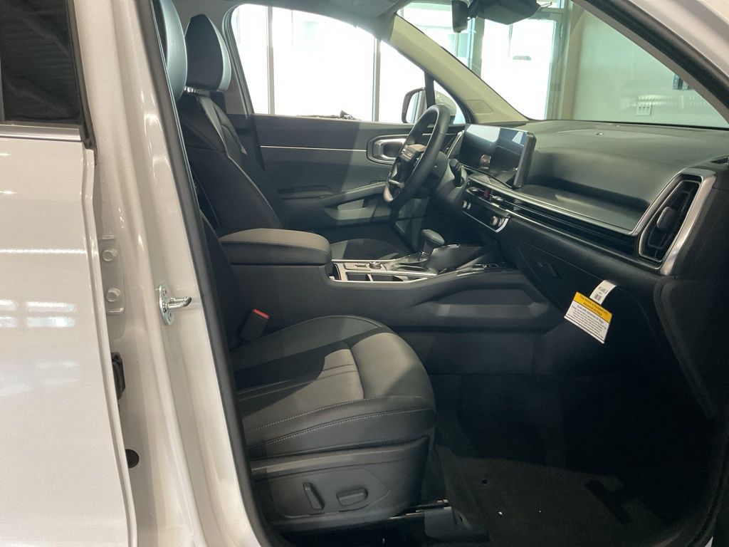 New 2026 White Kia EX image 23