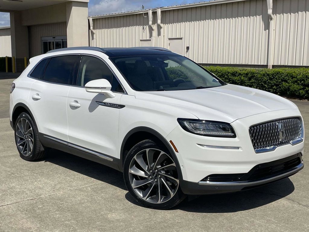 Pristine White Metallic Tri-Coat 2022 Lincoln Nautilus Reserve AWD SUV / Crossover All-Wheel Drive 8-Speed Automatic
