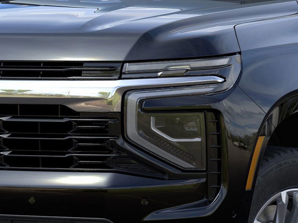 2026 Chevrolet Suburban LS - 9