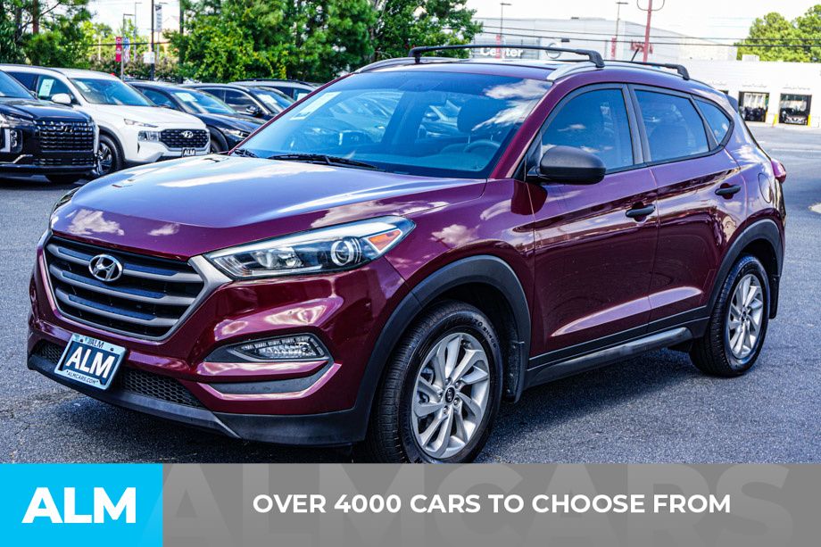2016 Hyundai Tucson SE photo 2
