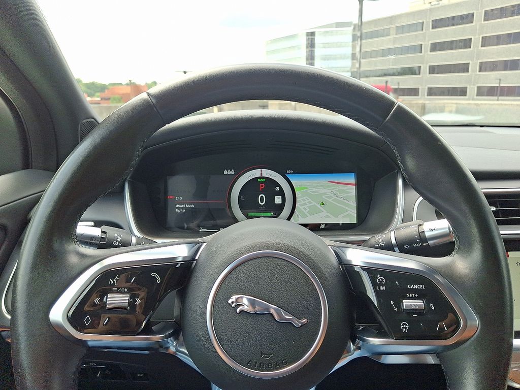 Thumbnail: 2020 Jaguar I-Pace - 24