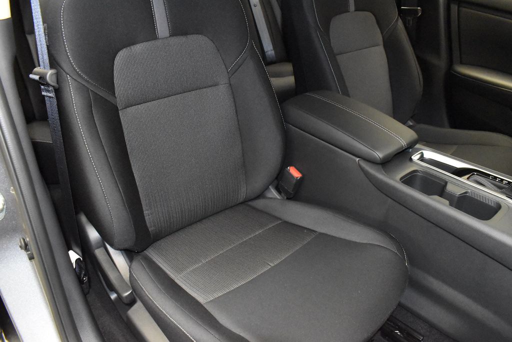 Thumbnail: 2025 Nissan Sentra - 24