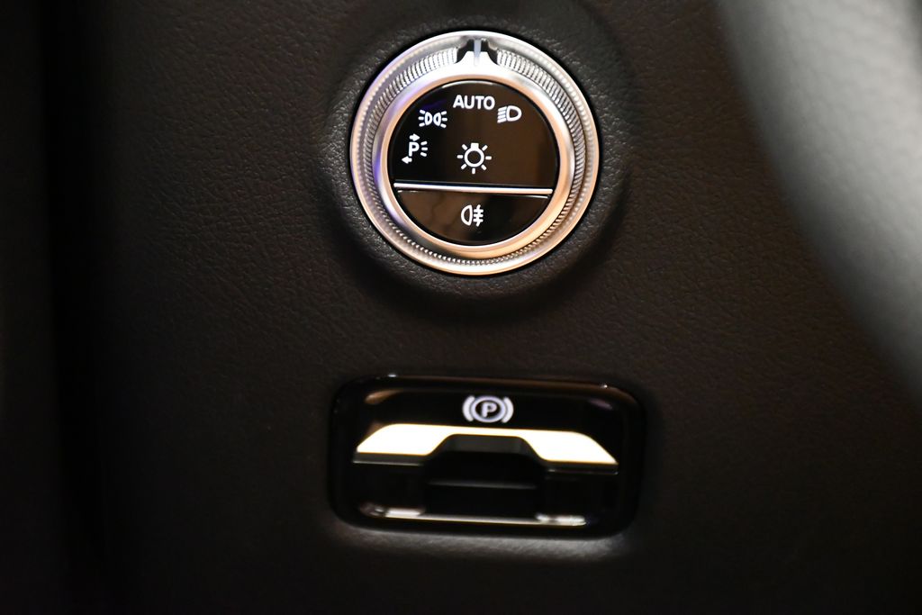 Thumbnail: 2026 Mercedes-Benz CLE - 27