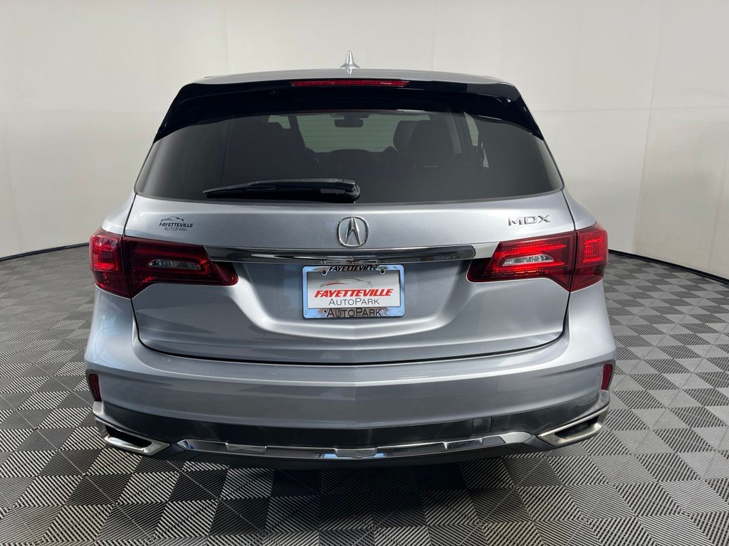 Thumbnail: 2018 Acura MDX - 4