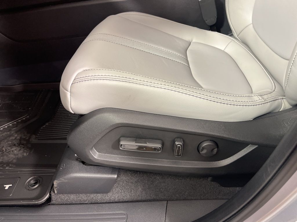 Thumbnail: 2025 Honda Pilot - 25