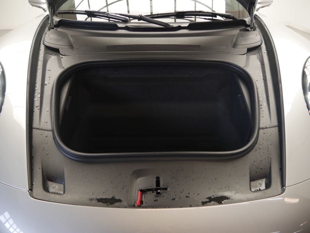 Thumbnail: 2026 Porsche 911 - 12