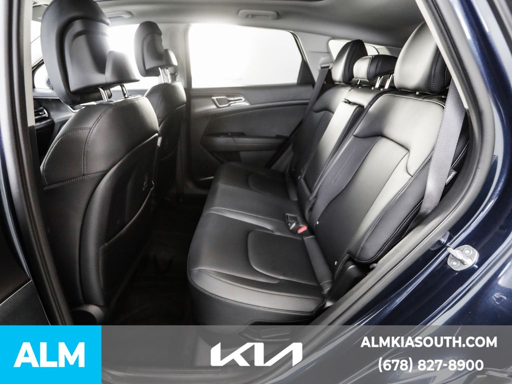 2024 Kia Sportage Hybrid EX photo 16