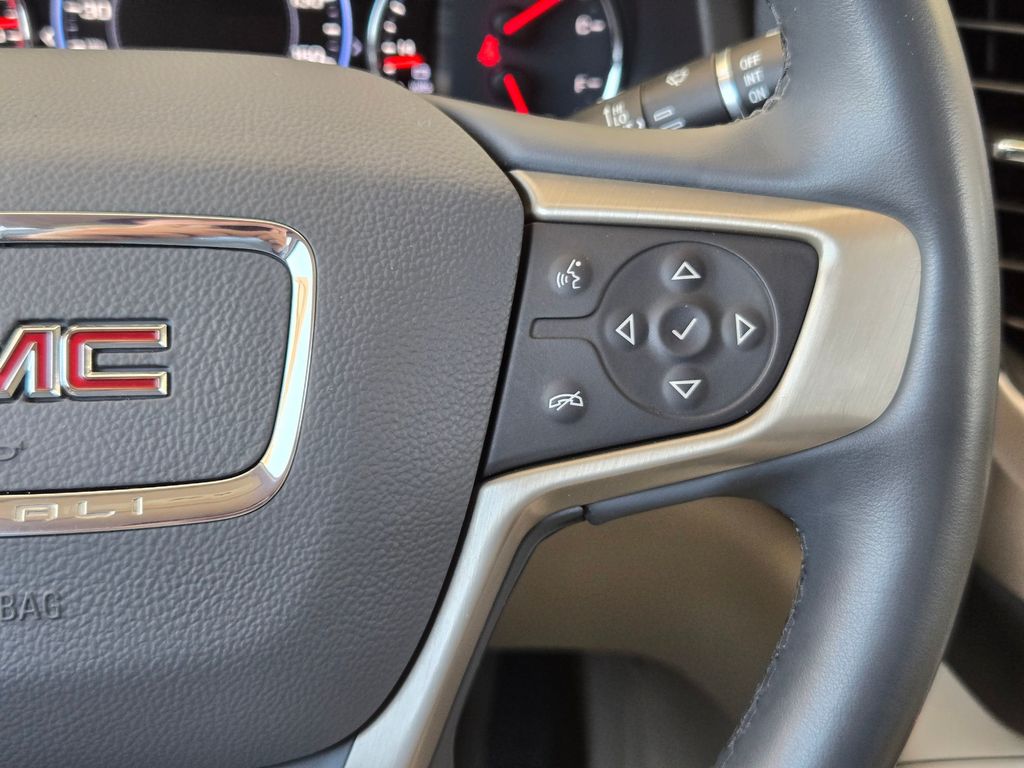 Used 2023 GMC Acadia SUV