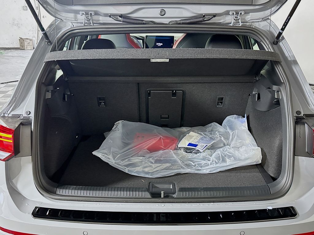 2025 Volkswagen Golf GTI 2.0T SE