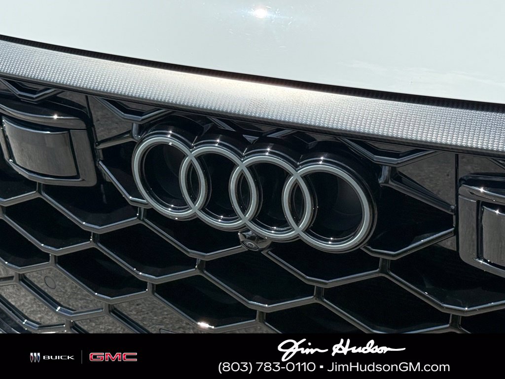 2025 Audi RS Q8 performance 4.0T White - Jim Hudson Acura - Image 9