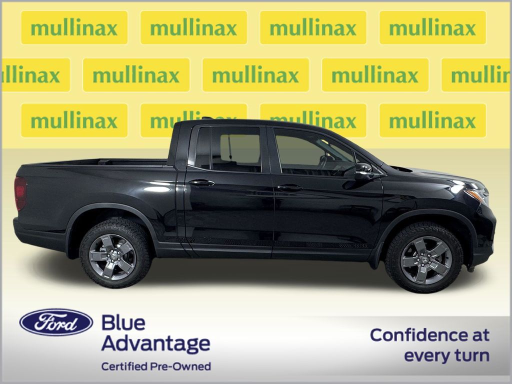 Certified Used 2025  Honda TrailSport image 2